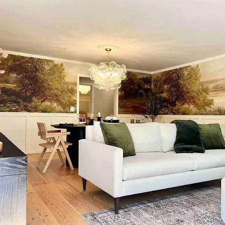 Santa Rosa Wine Cottage With Spa Amenities